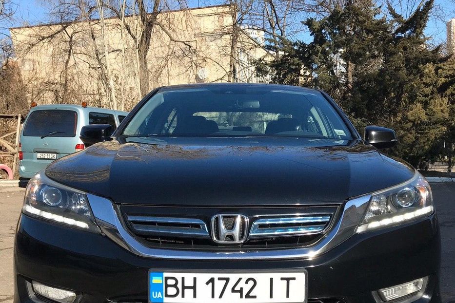 Продам Honda Accord Hybrid 2015 года в Одессе