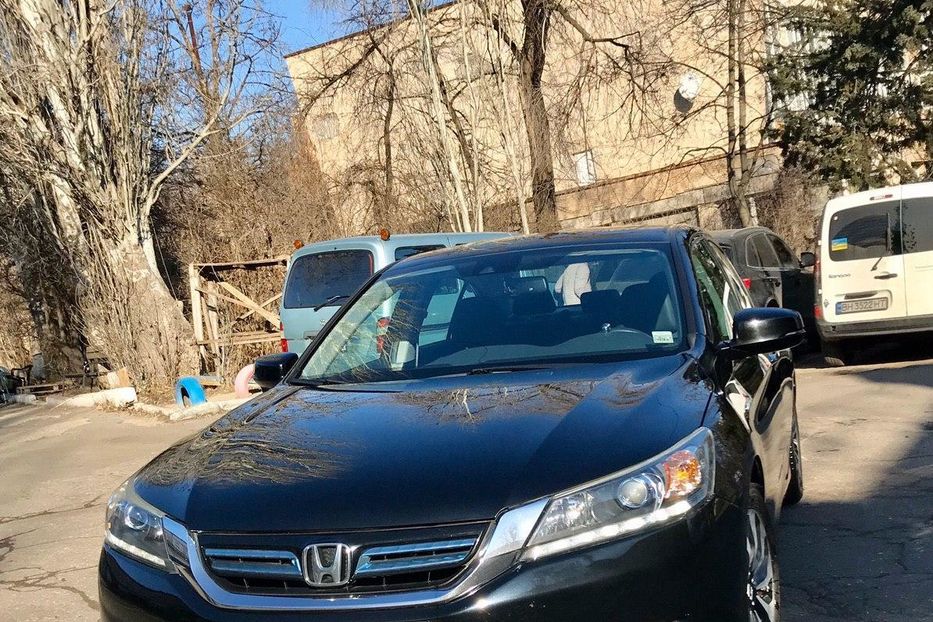 Продам Honda Accord Hybrid 2015 года в Одессе