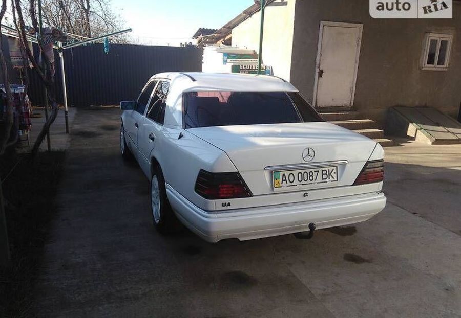 Продам Mercedes-Benz E-Class 200 1994 года в г. Виноградов, Закарпатская область