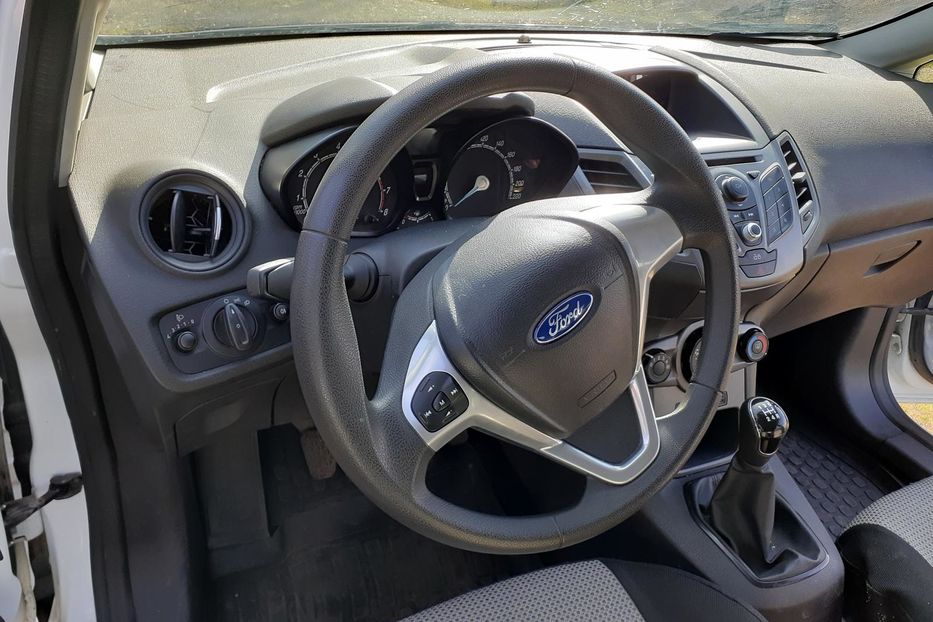 Продам Ford Fiesta 2013 года в г. Южноукраинск, Николаевская область