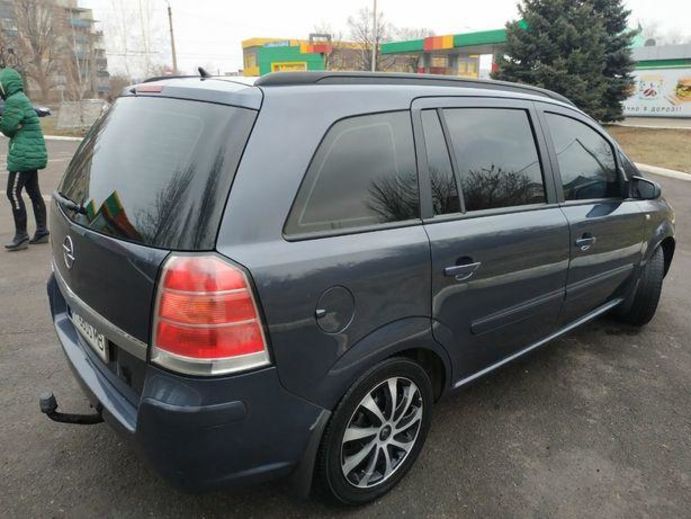 Продам Opel Zafira 2006 года в г. Бахмутское, Донецкая область