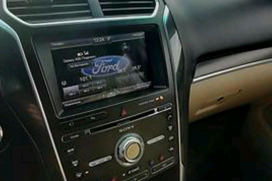 Продам Ford Explorer 2016 года в Харькове