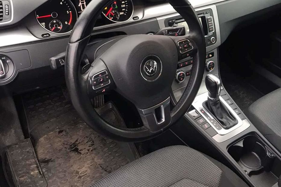 Продам Volkswagen Passat B7 2012 года в Киеве