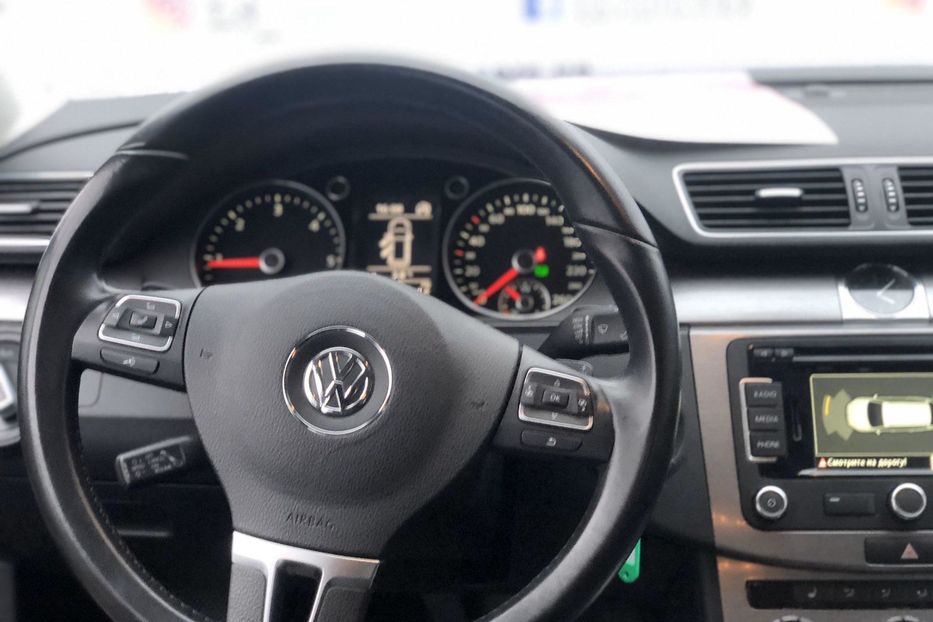 Продам Volkswagen Passat B7 2012 года в Киеве