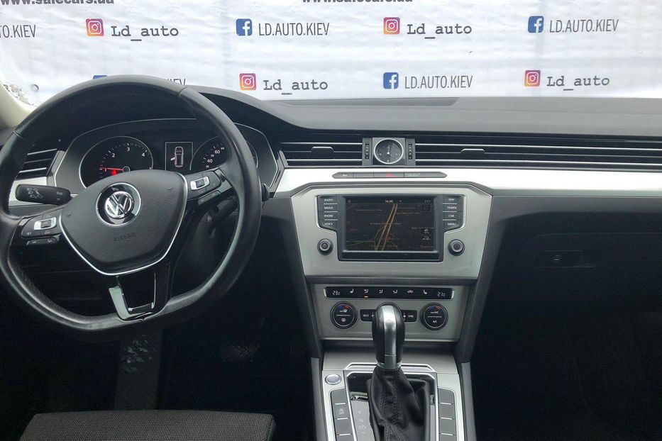 Продам Volkswagen Passat B8 2015 года в Киеве