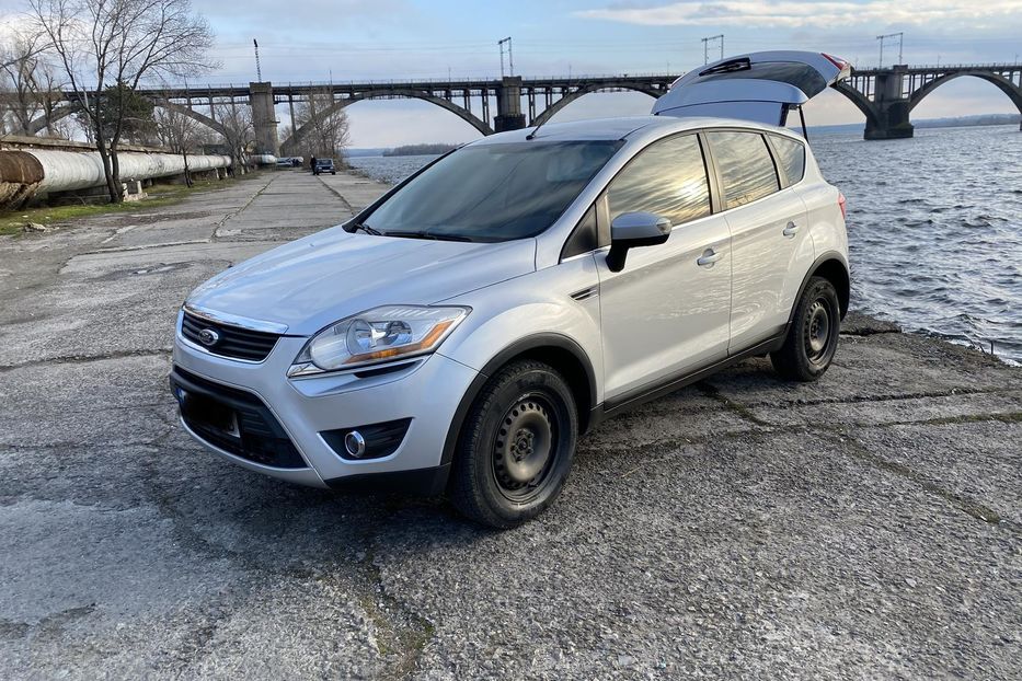 Продам Ford Kuga 2010 года в Днепре