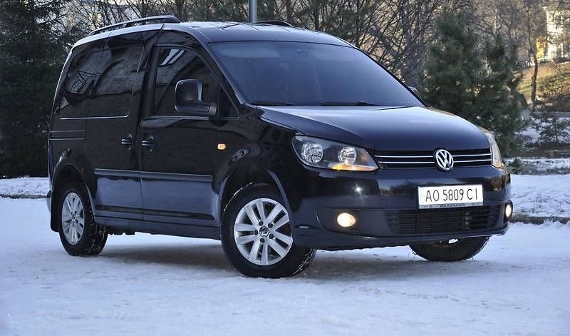 Продам Volkswagen Caddy пасс. 2010 года в Николаеве