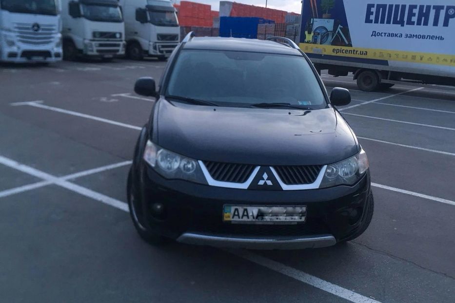 Продам Mitsubishi Outlander XL 2008 года в Киеве