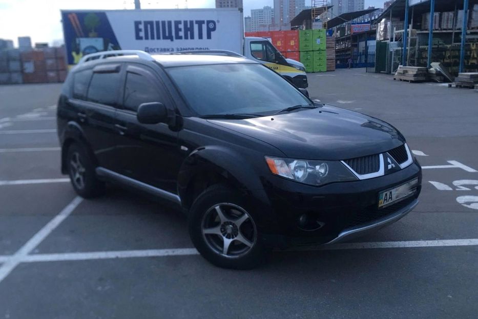 Продам Mitsubishi Outlander XL 2008 года в Киеве