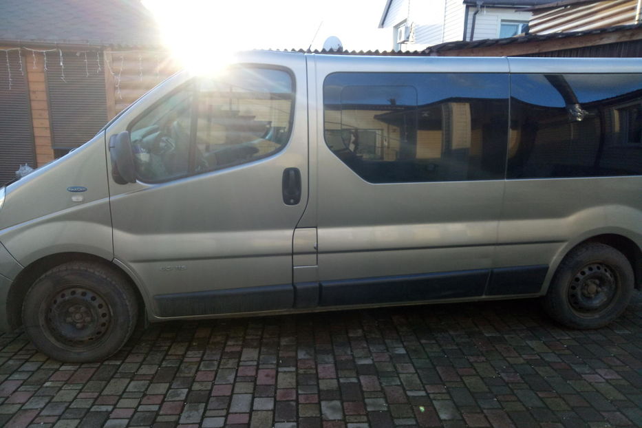 Продам Renault Trafic пасс. 2012 года в г. Славянск, Донецкая область