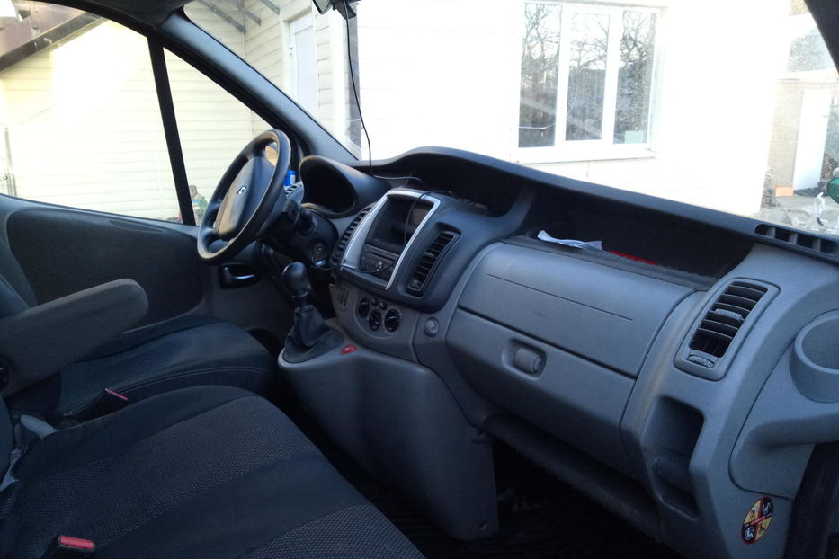 Продам Renault Trafic пасс. 2012 года в г. Славянск, Донецкая область