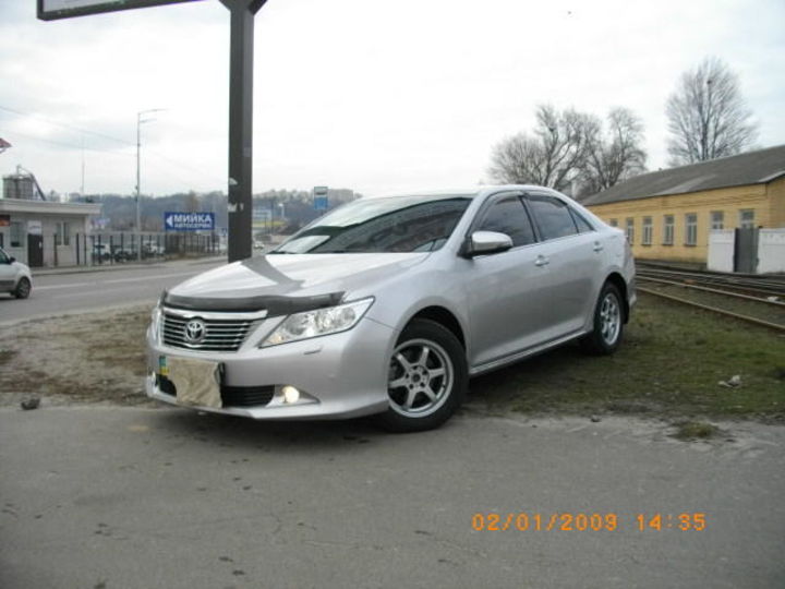 Продам Toyota Camry 2013 года в Киеве