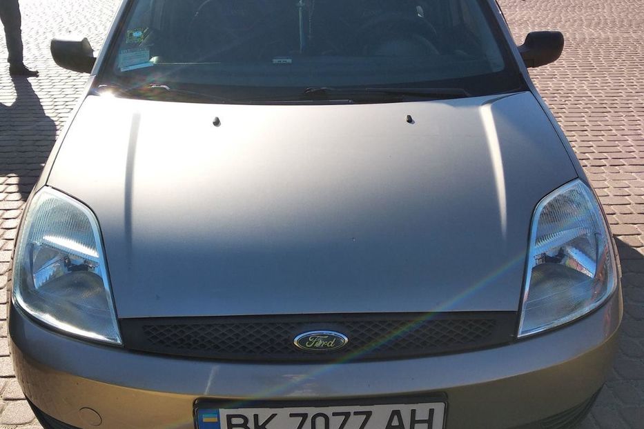 Продам Ford Fiesta 2003 года в Ровно