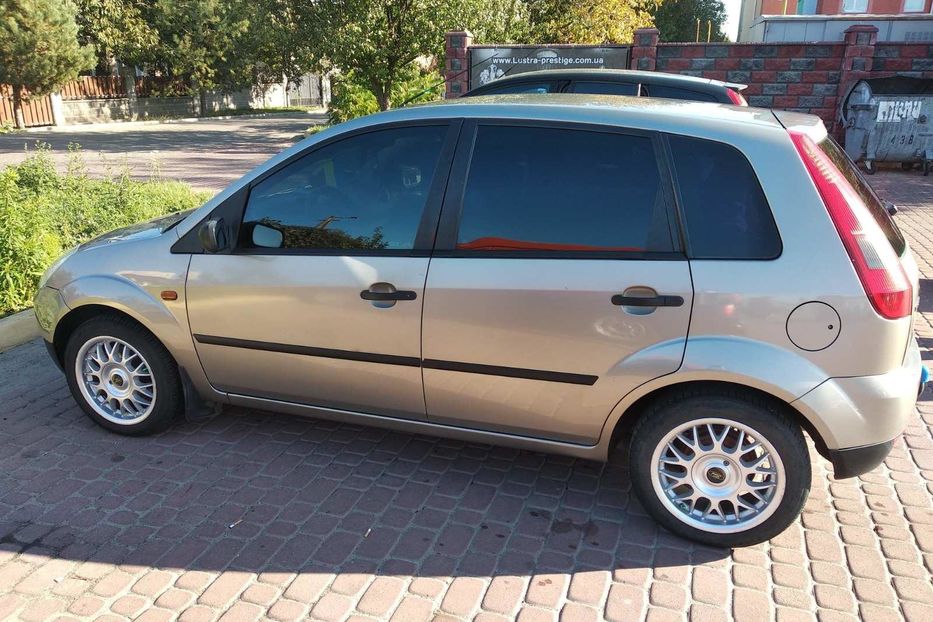 Продам Ford Fiesta 2003 года в Ровно