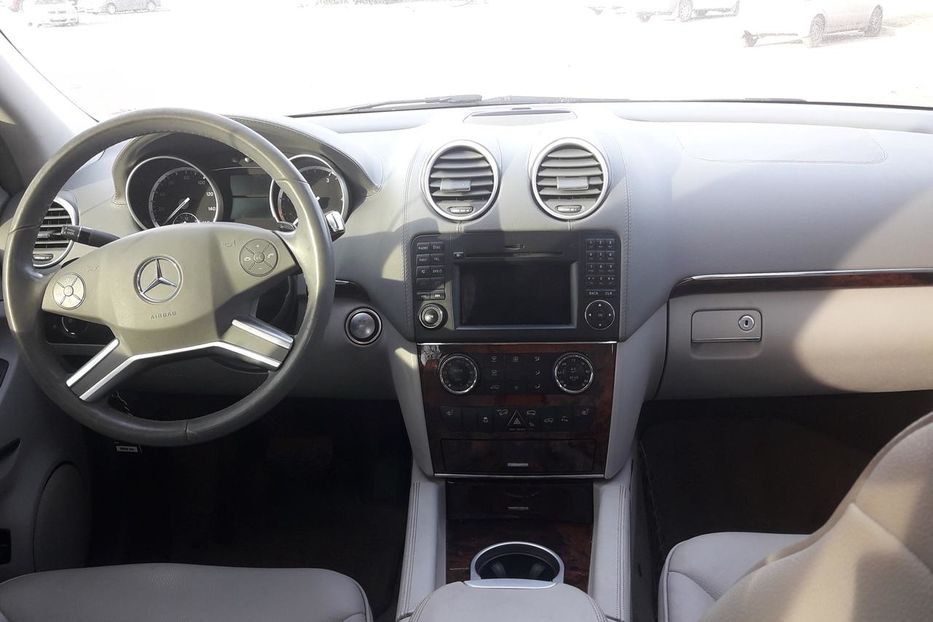 Продам Mercedes-Benz GL 350 2012 года в Житомире