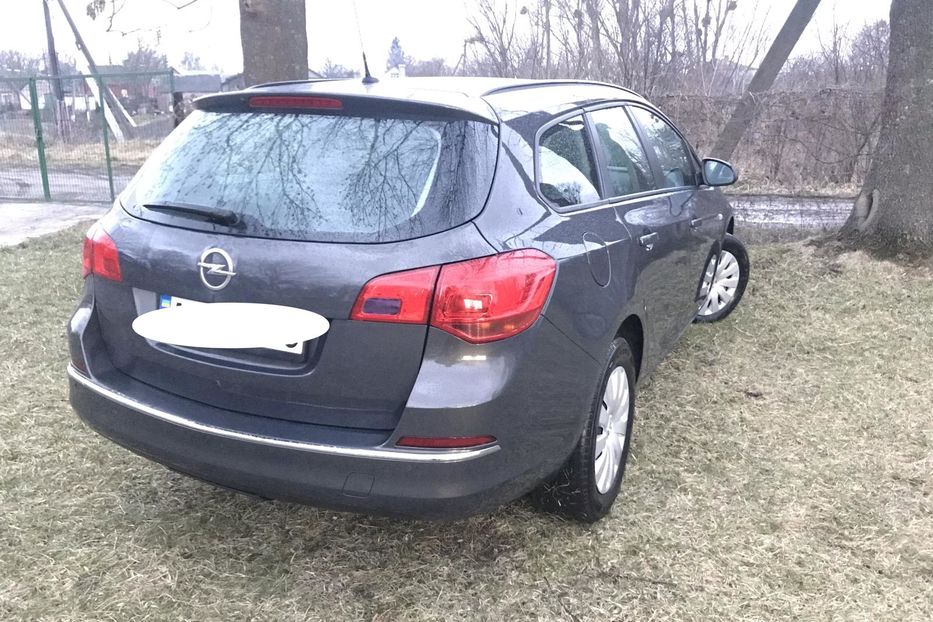 Продам Opel Astra J Selection 2014 года в Луцке