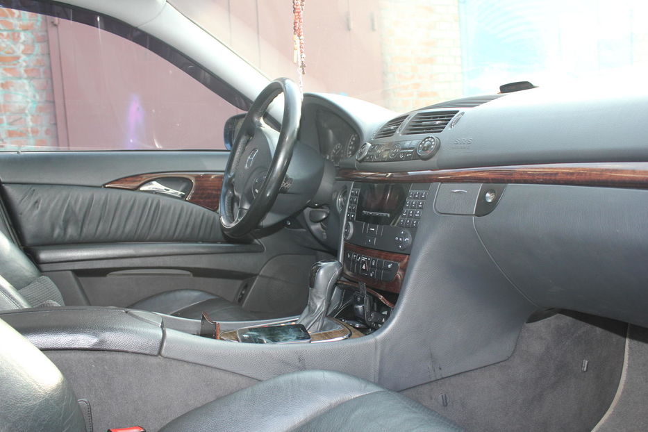 Продам Mercedes-Benz E-Class Е240 Classik 2002 года в Киеве