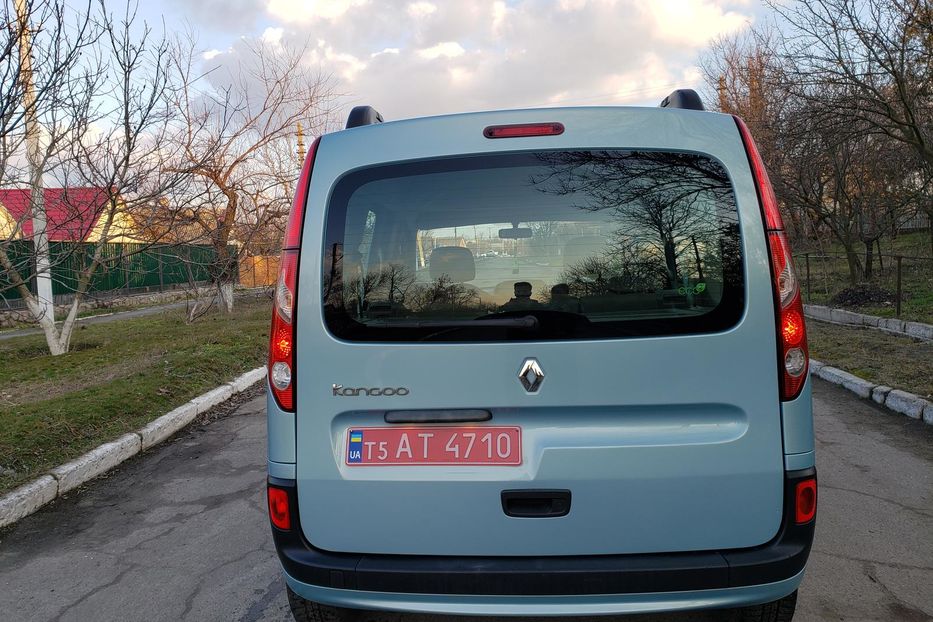 Продам Renault Kangoo пасс. 2009 года в г. Васильевка, Запорожская область