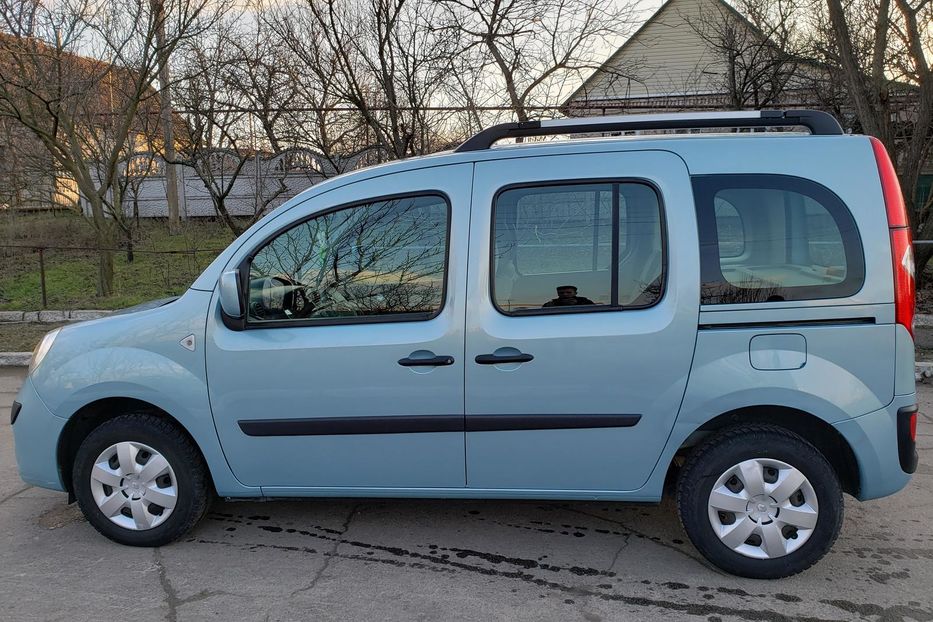 Продам Renault Kangoo пасс. 2009 года в г. Васильевка, Запорожская область