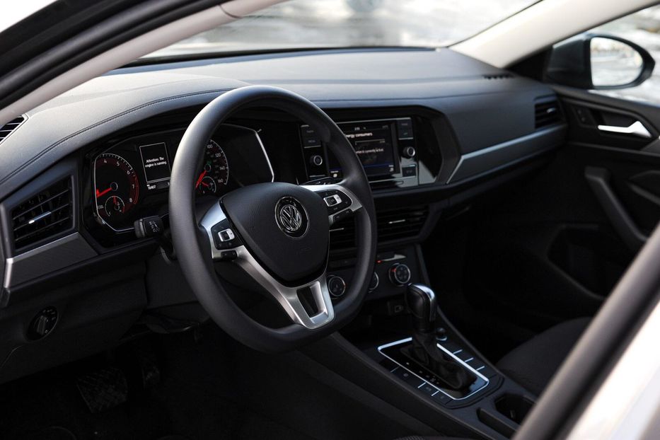 Продам Volkswagen Jetta 2018 года в Харькове