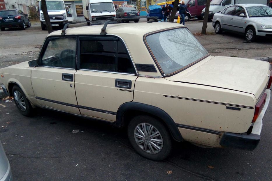 Продам ВАЗ 2105 Седан 1987 года в Киеве