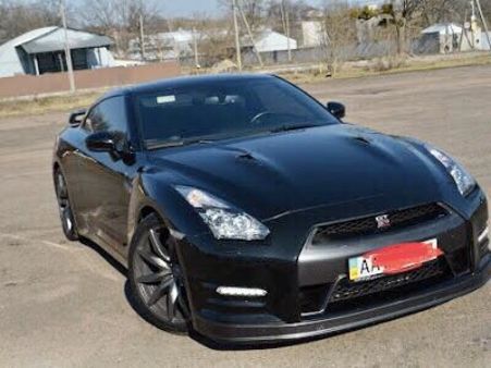 Продам Nissan GT-R 2012 года в Киеве