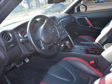 Продам Nissan GT-R 2012 года в Киеве