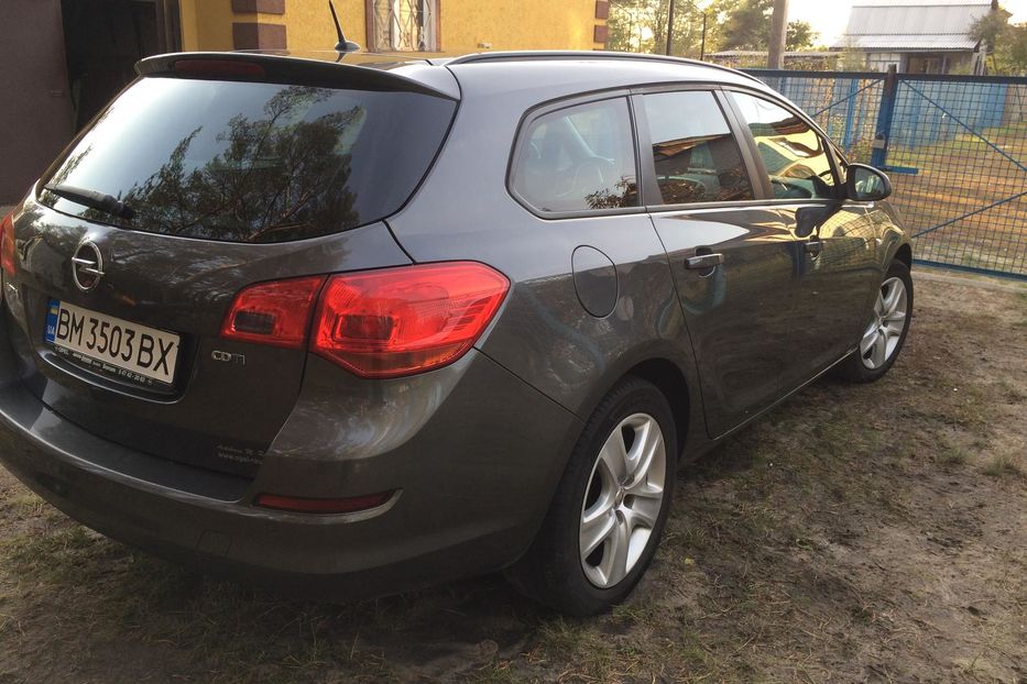 Продам Opel Astra J 2011 года в г. Конотоп, Сумская область