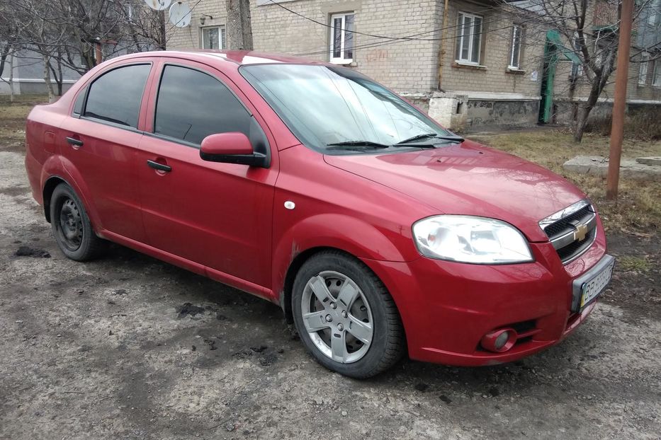 Продам Chevrolet Aveo 2011 года в Луганске