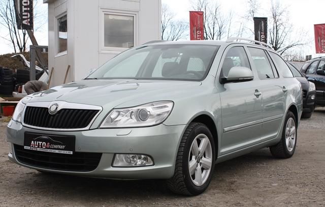 Продам Skoda Octavia Elegance 2010 года в Львове