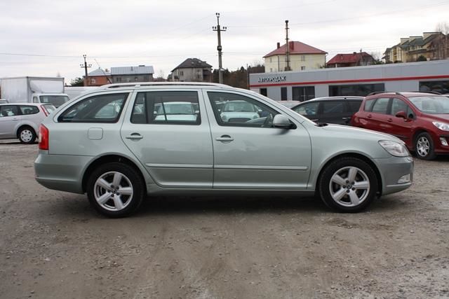 Продам Skoda Octavia Elegance 2010 года в Львове