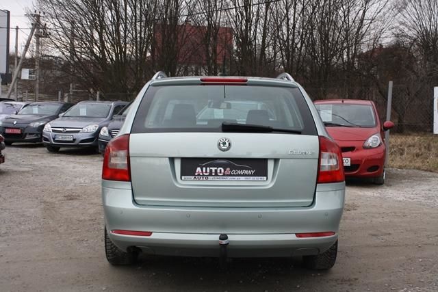 Продам Skoda Octavia Elegance 2010 года в Львове