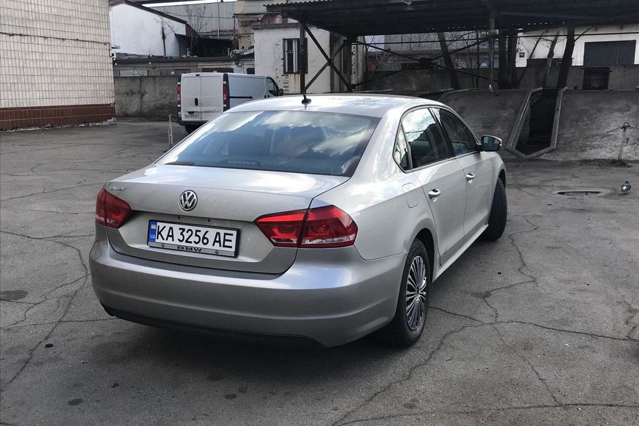 Продам Volkswagen Passat B7 2013 года в Киеве