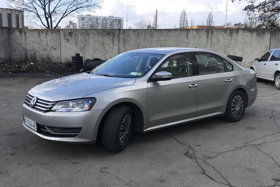 Продам Volkswagen Passat B7 2013 года в Киеве