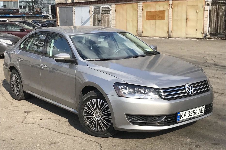 Продам Volkswagen Passat B7 2013 года в Киеве