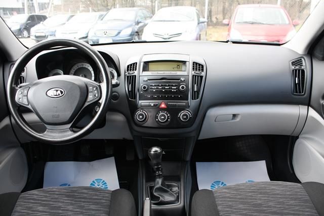 Продам Kia Ceed SW 2009 года в Львове