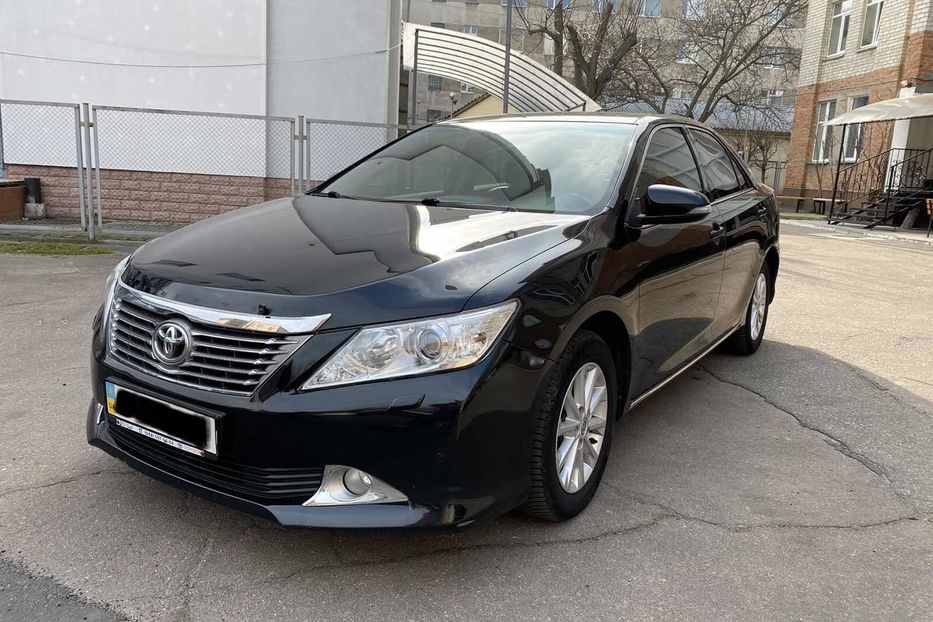 Продам Toyota Camry 2012 года в Черкассах