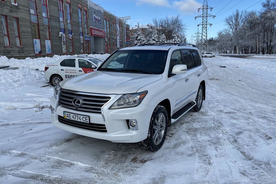 Продам Lexus LX 570 2013 года в Днепре