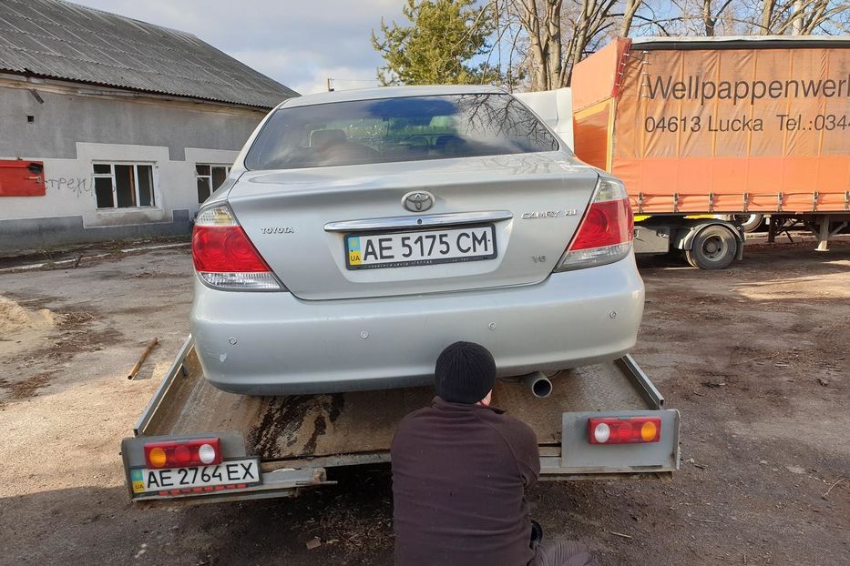 Продам Toyota Camry 3,0 2005 года в Днепре