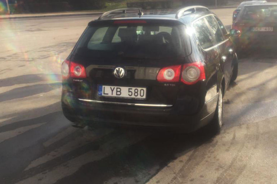 Продам Volkswagen Passat B6 2006 года в Луганске