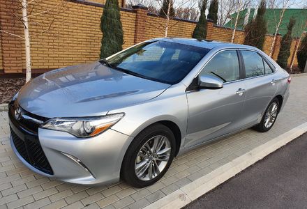 Продам Toyota Camry SE Hybrid  2015 года в Днепре