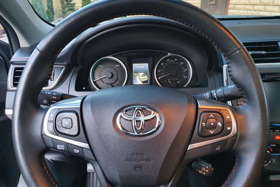 Продам Toyota Camry SE Hybrid  2015 года в Днепре