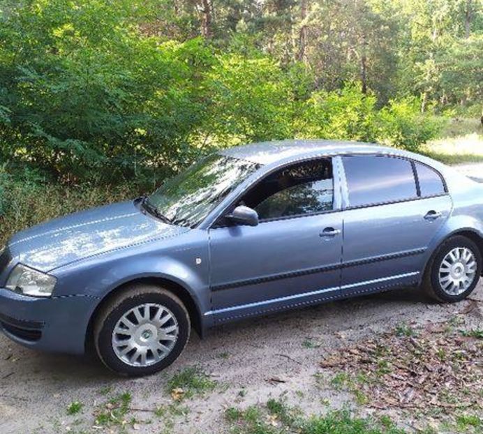 Продам Skoda Superb 2002 года в Киеве