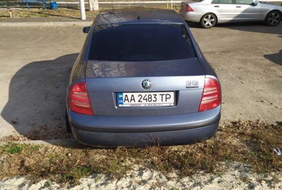 Продам Skoda Superb 2002 года в Киеве