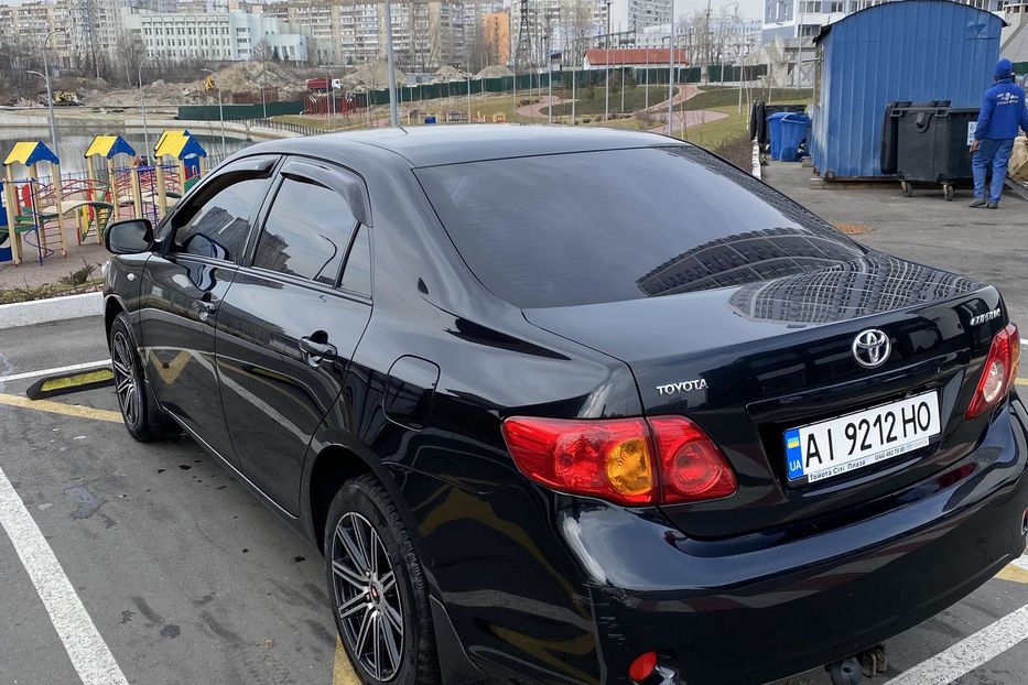 Продам Toyota Corolla Luna 2009 года в Киеве