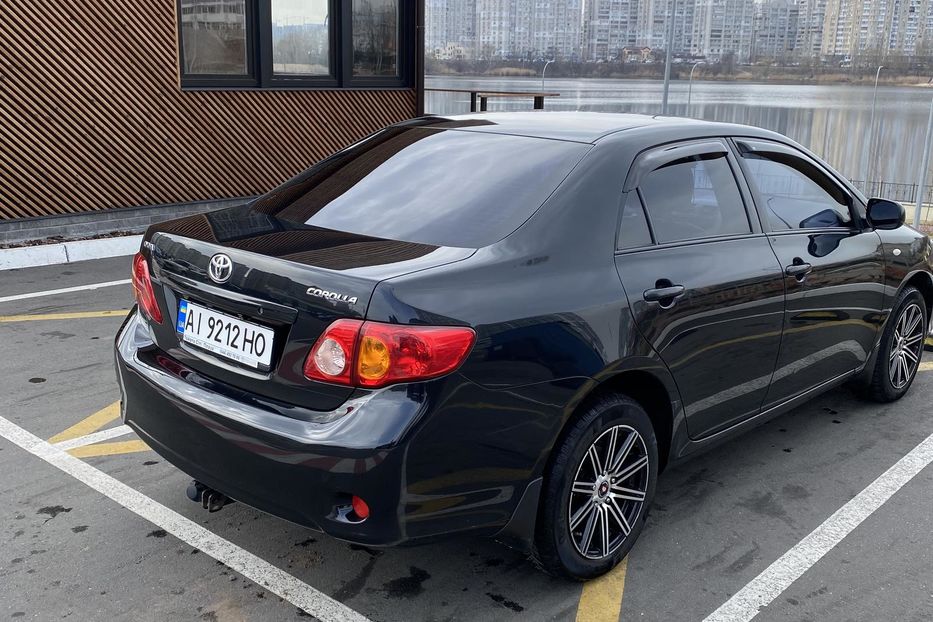 Продам Toyota Corolla Luna 2009 года в Киеве