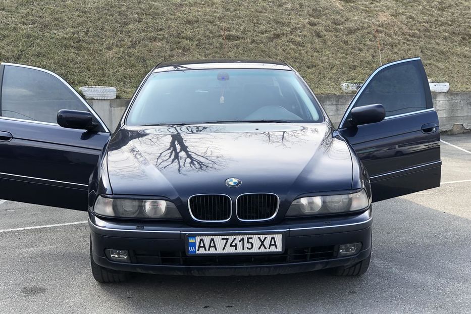 Продам BMW 523 2000 года в Киеве