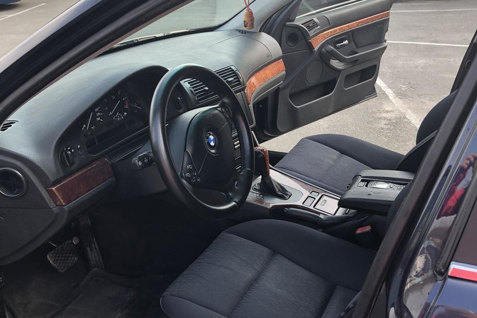 Продам BMW 523 2000 года в Киеве