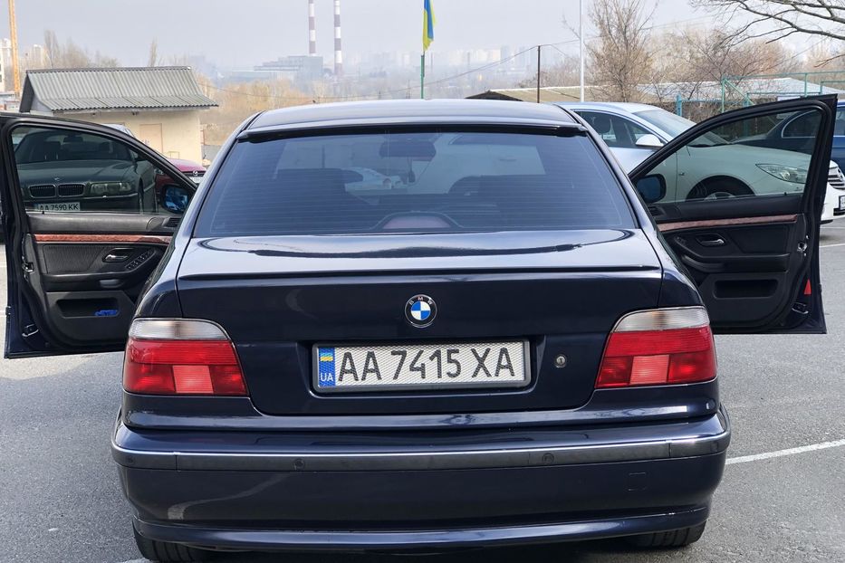 Продам BMW 523 2000 года в Киеве