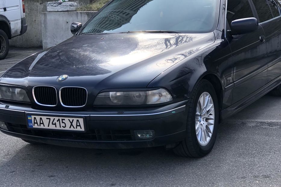 Продам BMW 523 2000 года в Киеве